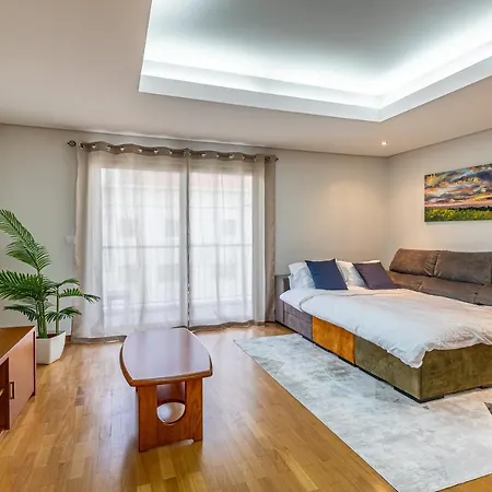 Machico City Apt *