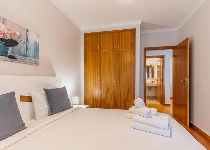 Machico City Apt ماتشيكو