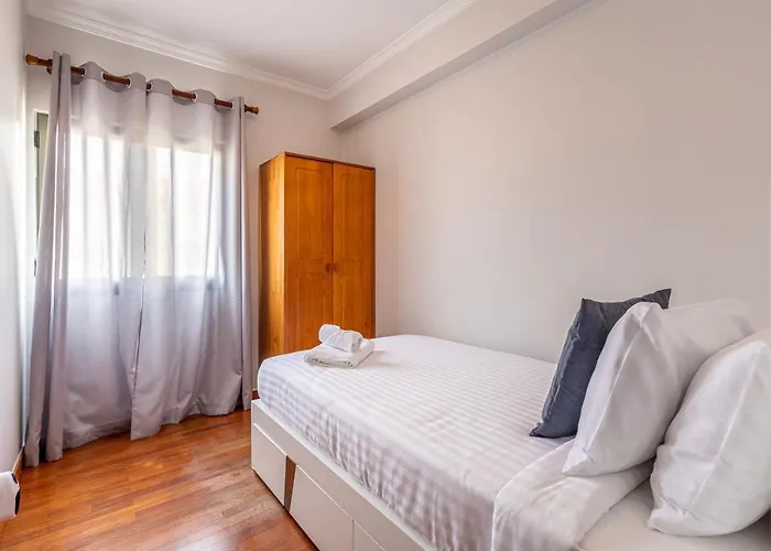 Machico City Apt * ماتشيكو