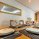 Machico City Apt Apartmán *