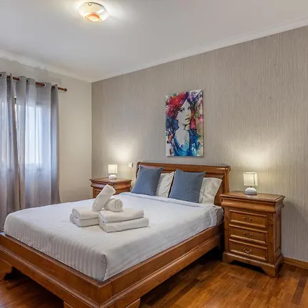 Machico City Apt Апартаменты *