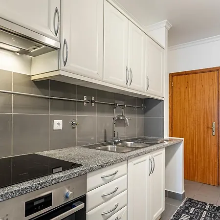 Апартаменты Machico City Apt *