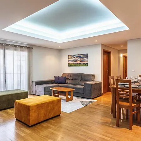 Апартаменты Machico City Apt